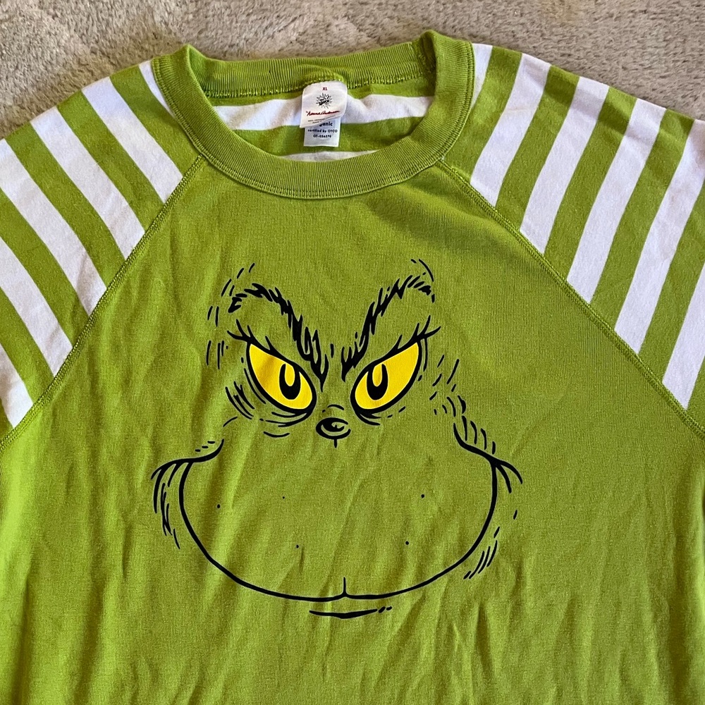 Hanna Andersson Dr. Seuss Grinch PJ Top - Picture 8 of 12